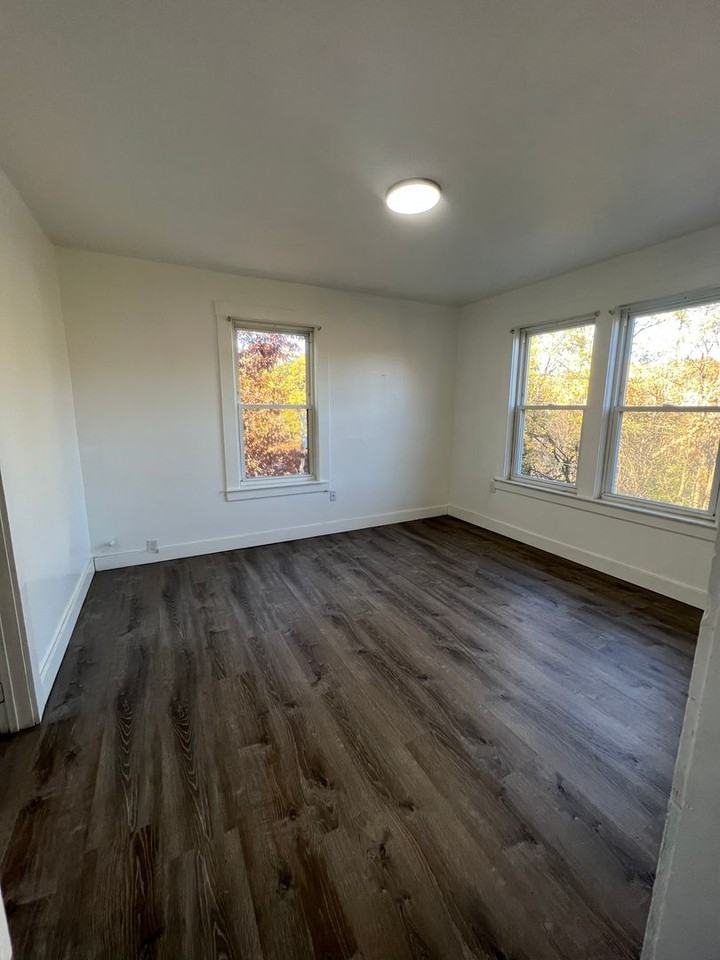 294 Fairmount St, Fitchburg, MA - Photo 2 of 6