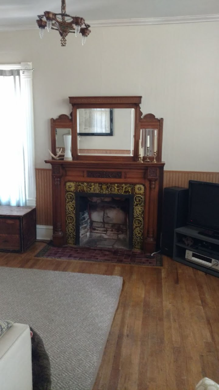 212 Jackson St - Photo 3 of 8