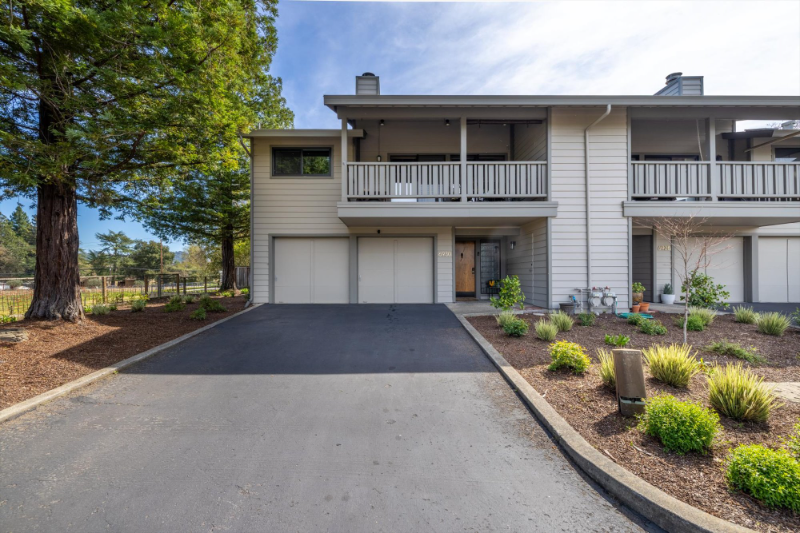 6930 Yount St - Photo 3 of 50