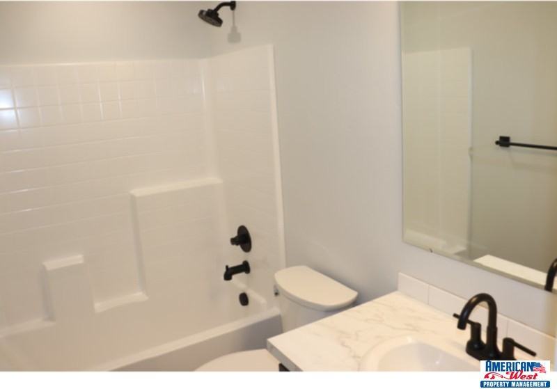 6006 W Mikonos St - Photo 3 of 12