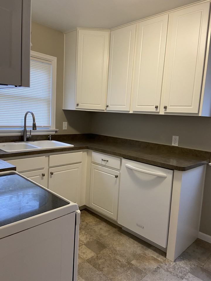 1106 Comfort St #NA - Photo 4 of 16