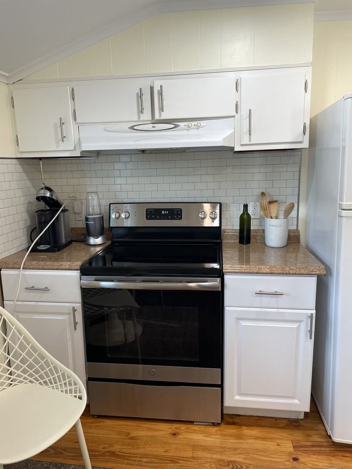 93 Lafayette St #2 - Photo 4 of 9