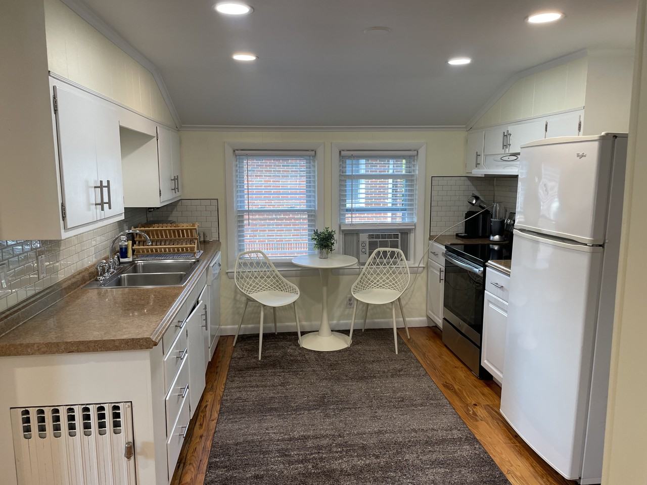 93 Lafayette St #2 - Photo 5 of 9