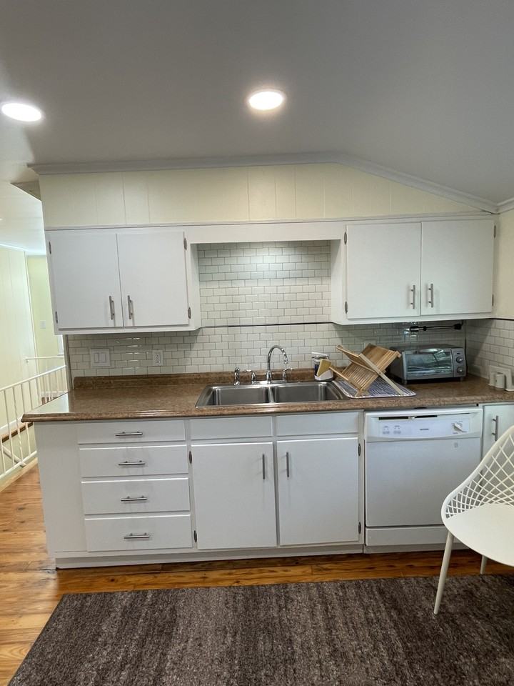 93 Lafayette St #2 - Photo 6 of 9