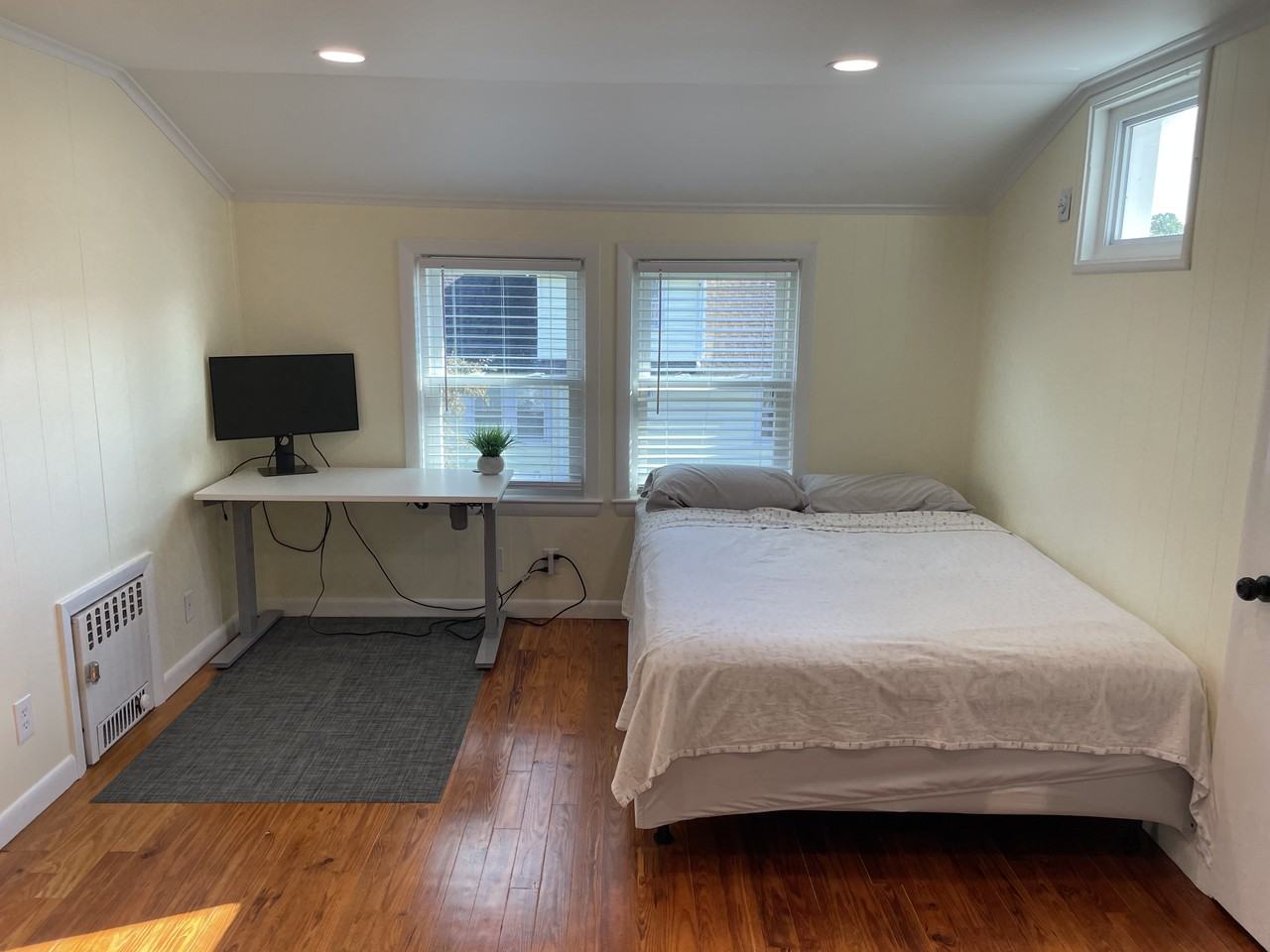 93 Lafayette St #2 - Photo 7 of 9