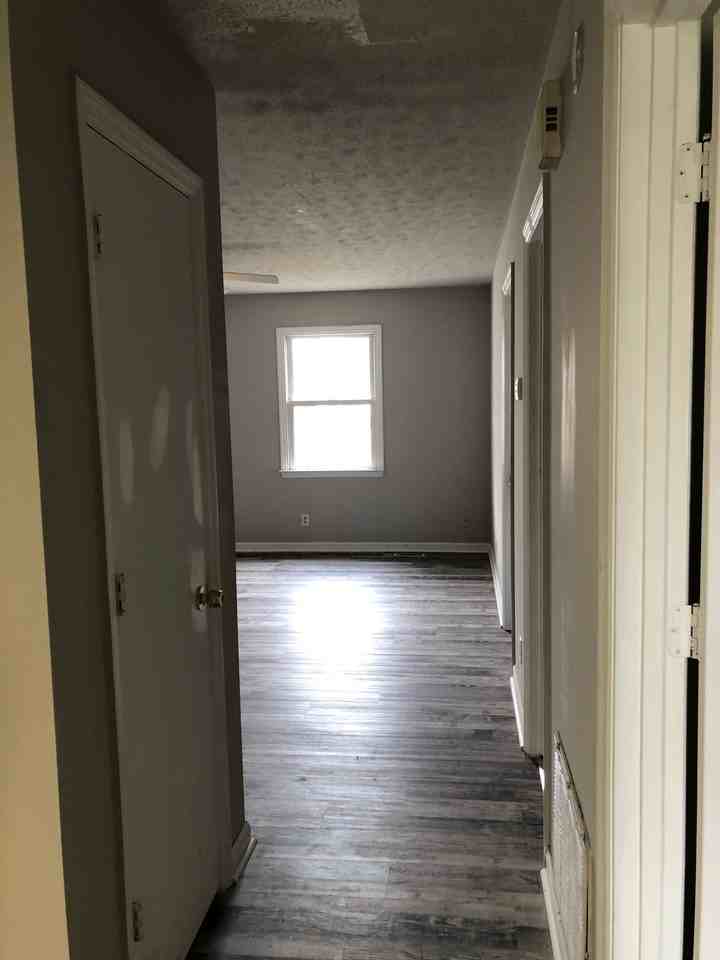 123 Holly Ct #1 - Photo 6 of 14