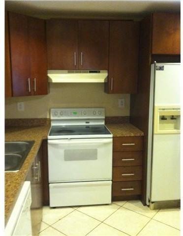 3029 Riverside Dr #215 - Photo 2 of 8