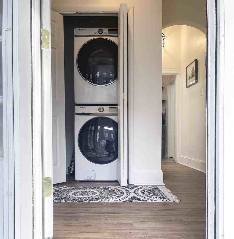 Rogers Street - Photo 5 of 11