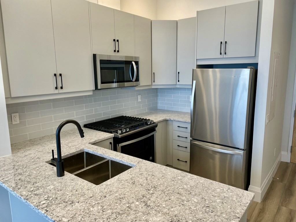 24 Gaukel St - Photo 2 of 15