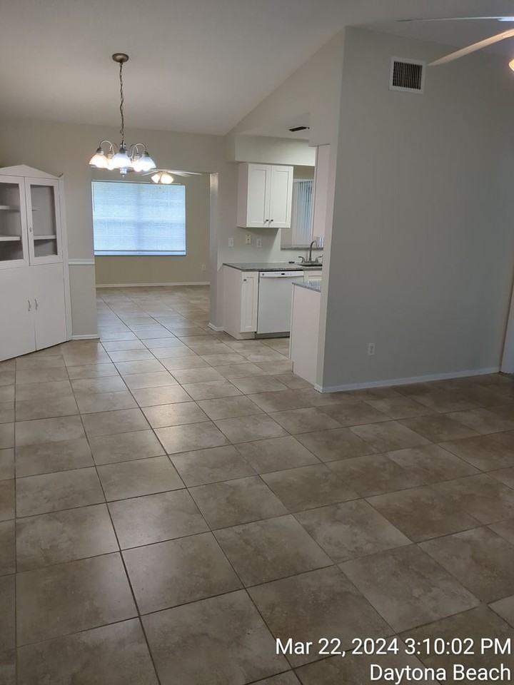 1626 Selma Ave - Photo 2 of 14