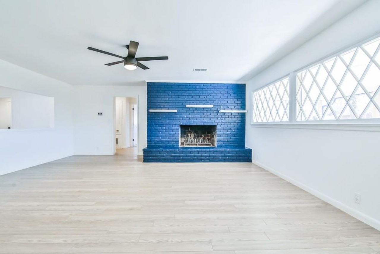 2305 56th St - Photo 5 of 20