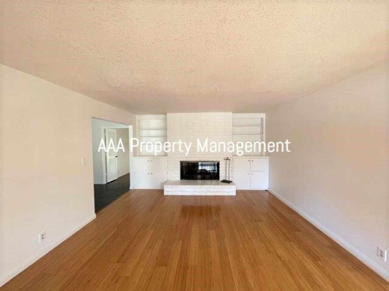 2034 Belford Dr - Photo 2 of 32