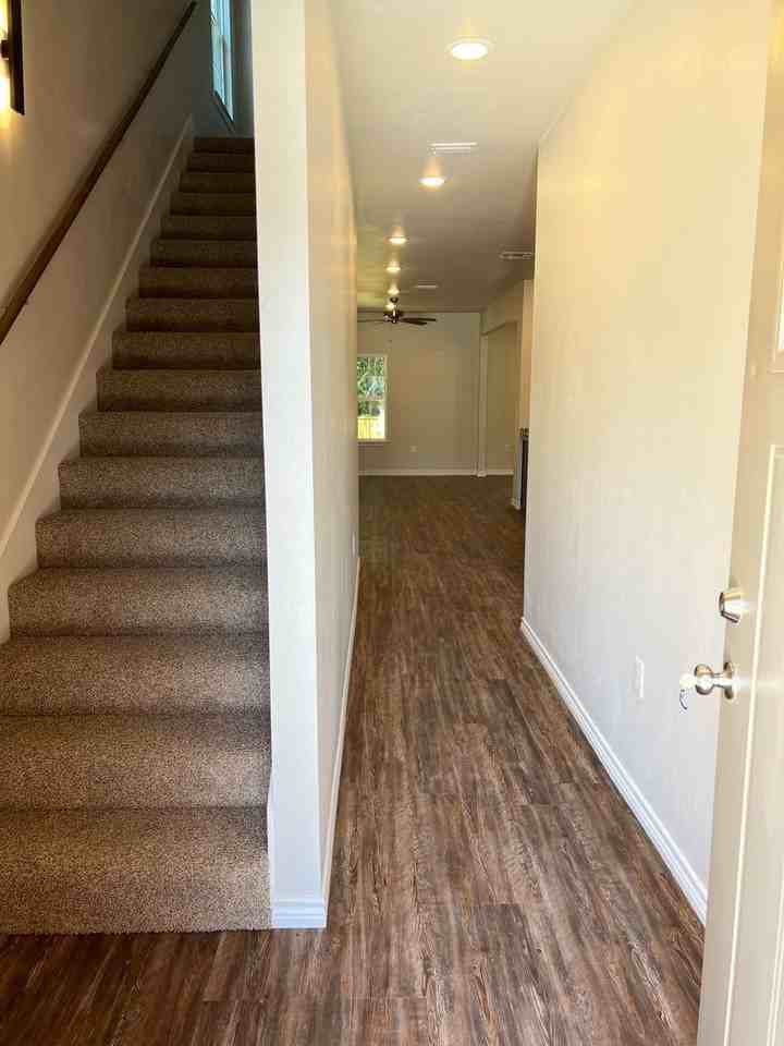 145/147 Village North Circle Apartments 145 Village North Cir