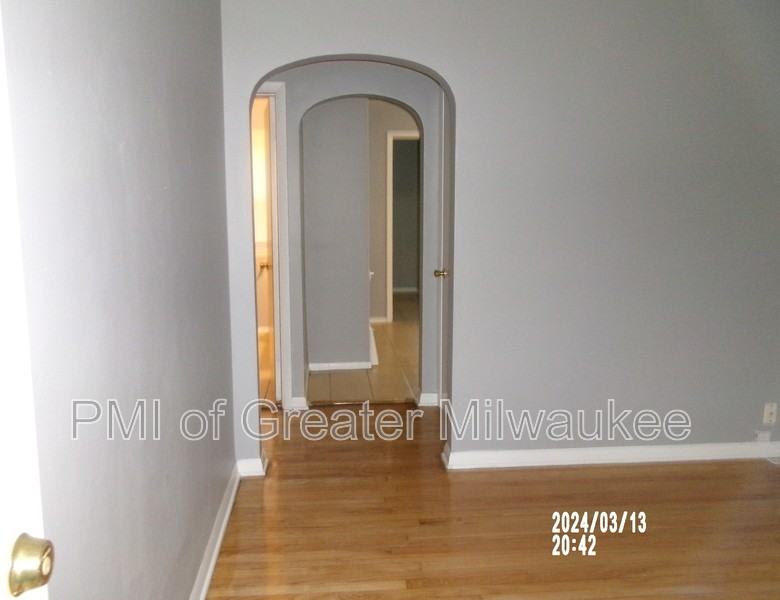 3872 N 69th St - Photo 2 of 17