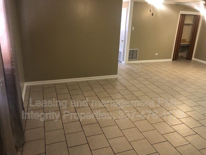 2809 S Curtis Dr - Photo 2 of 23