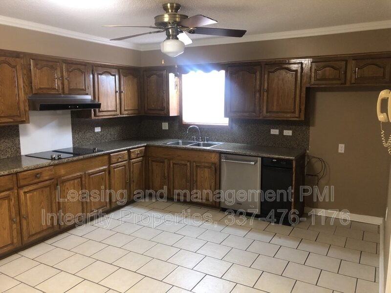 2809 S Curtis Dr - Photo 5 of 23