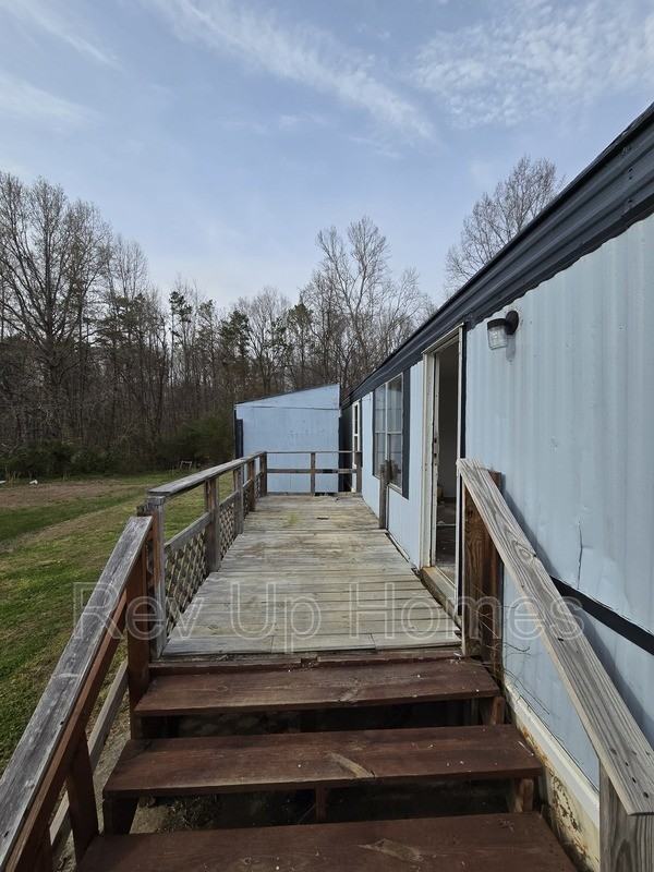 38 Ndanvilleus - Photo 3 of 18