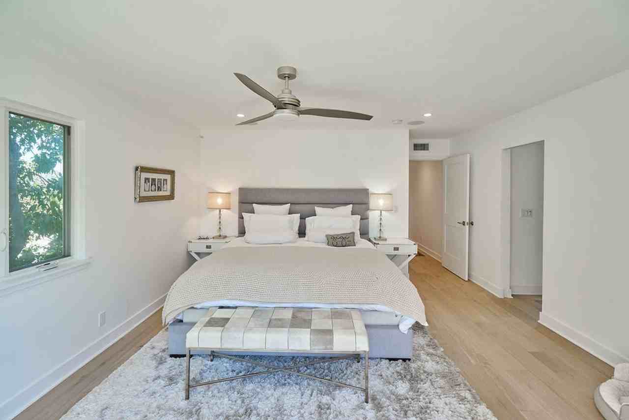 339 C Ave - Photo 6 of 30