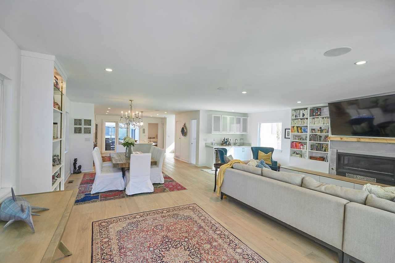 339 C Ave - Photo 4 of 30