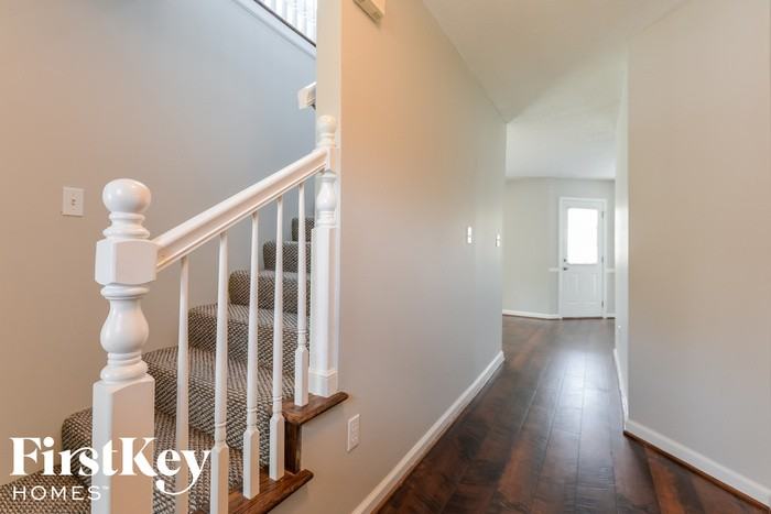 1186 King Arthur Ct - Photo 3 of 15