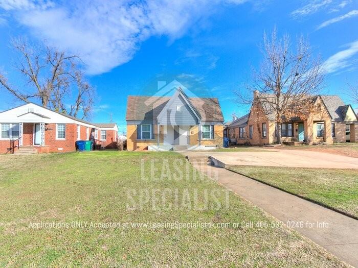 1115 Nw 27th St - Photo 3 of 49