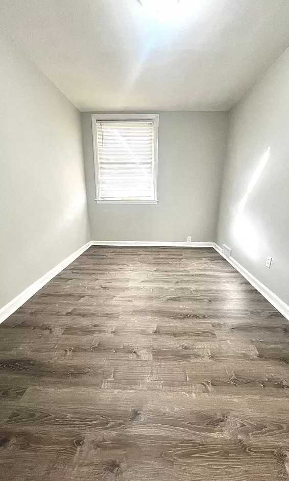 4118 Bennington St #NA - Photo 5 of 8