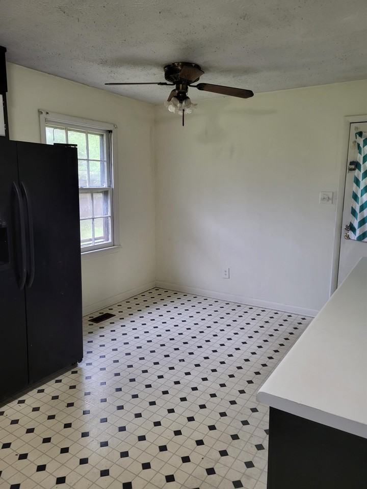 6811 Radial Dr #1 - Photo 4 of 24