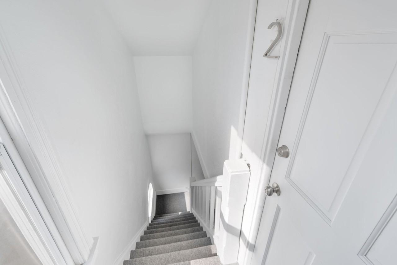 2104 College St - Photo 6 of 16