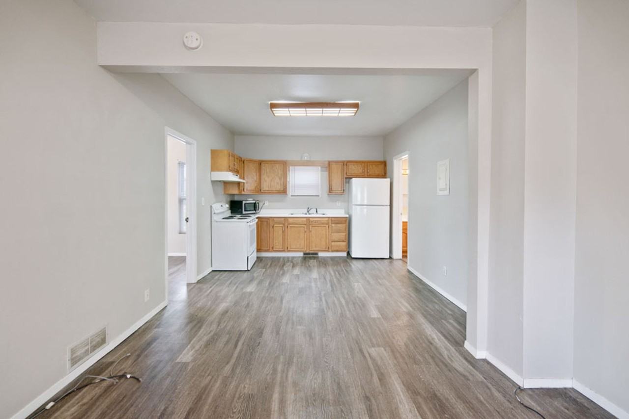 2118 College St - Photo 2 of 31