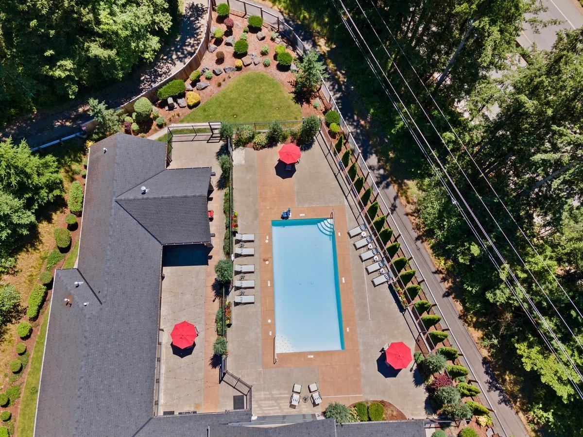 9002 186th Avenue East - Photo 3 of 28