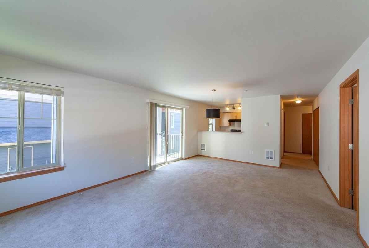 9002 186th Avenue East - Photo 7 of 28