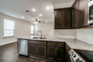 featured image of 10315 Lynwood Br