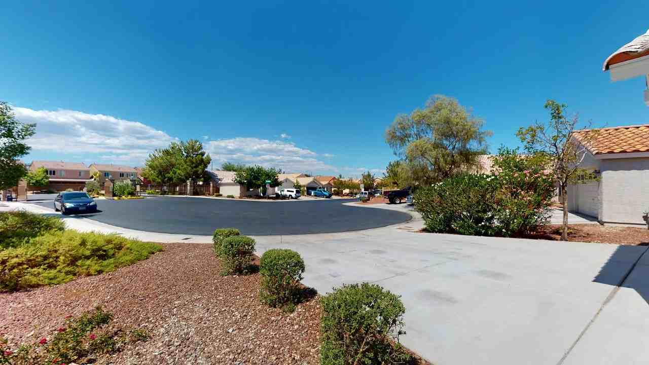 8961 Warm Glow Way - Photo 3 of 43