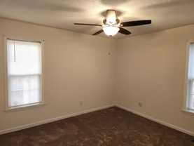 860 Darby St - Photo 1 of 1