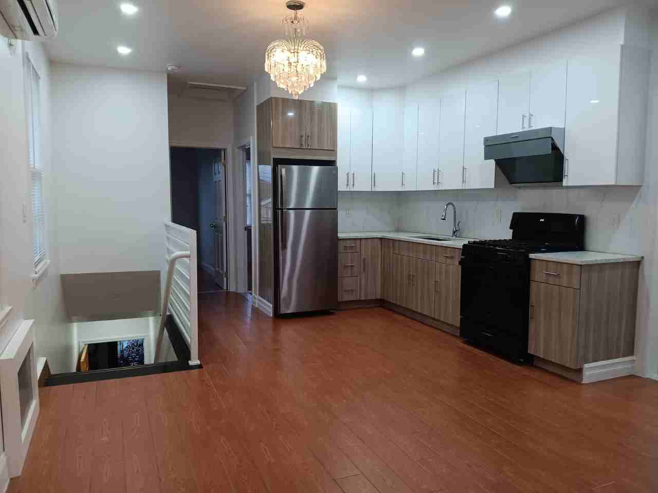 13-24 126th Street 2f - Photo 2 of 15