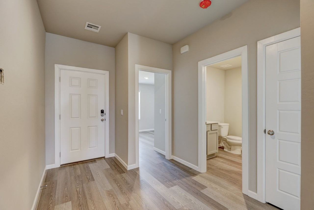 4109 4109 Sara Park Dr. - Photo 3 of 21