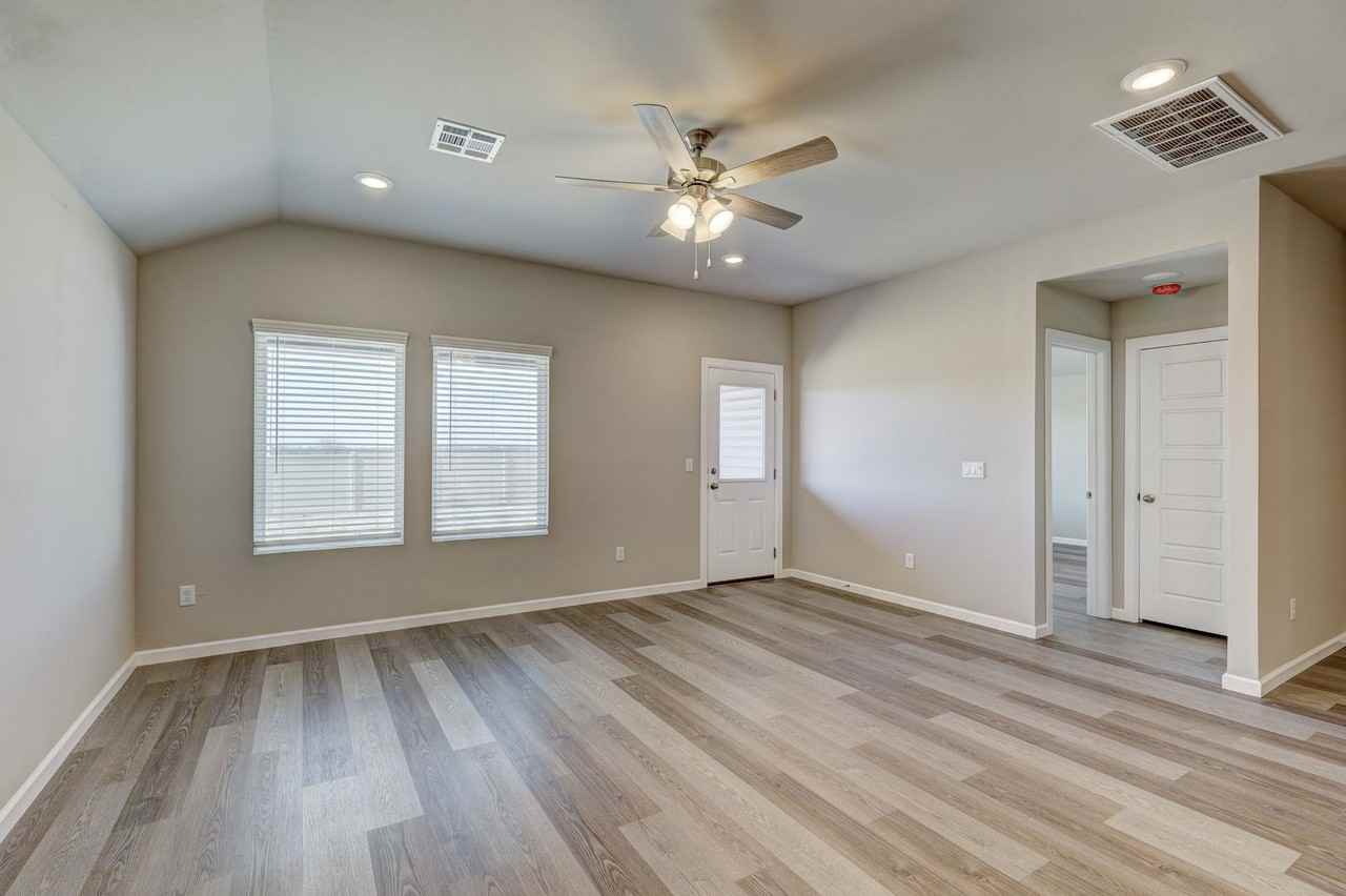 4109 4109 Sara Park Dr. - Photo 4 of 21