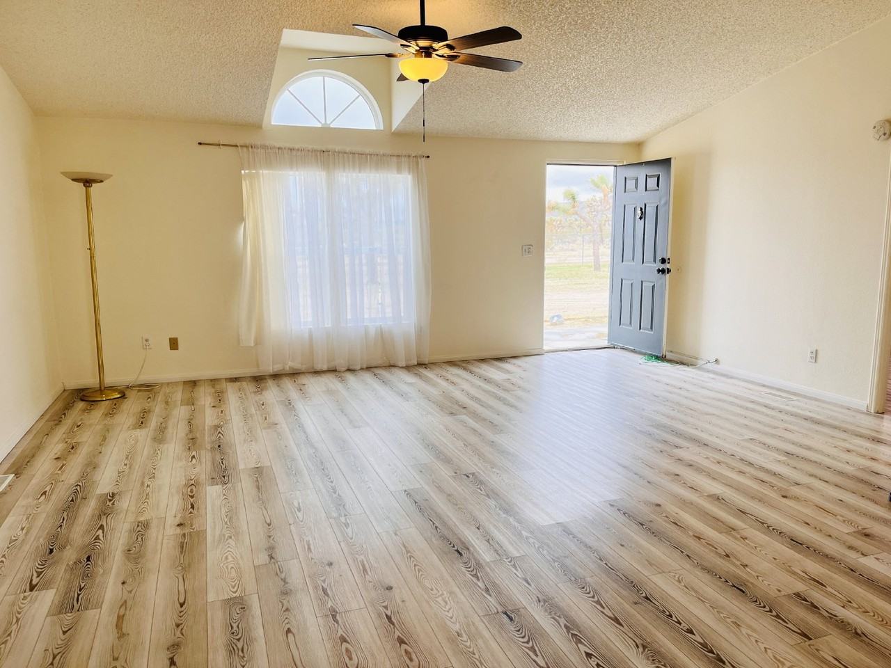 59260 Sunflower Dr - Photo 2 of 29