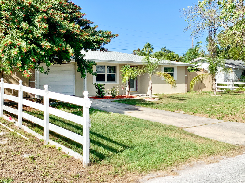 10927 Hillcrest Ave - Photo 2 of 27