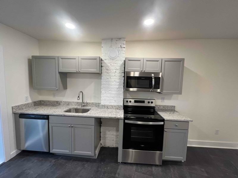 16 N Center St - Photo 3 of 19