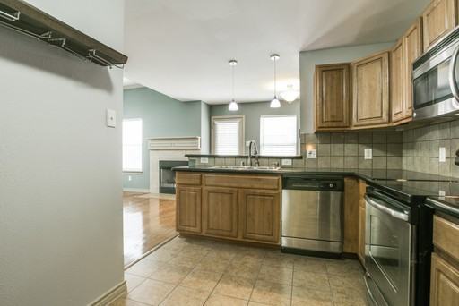 12651 Bay Ave - Photo 2 of 4