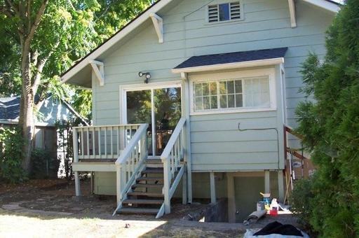 935 Norway St NE - Photo 3 of 4