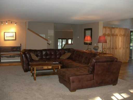 4850 E Mt Pleasant Dr - Photo 2 of 9