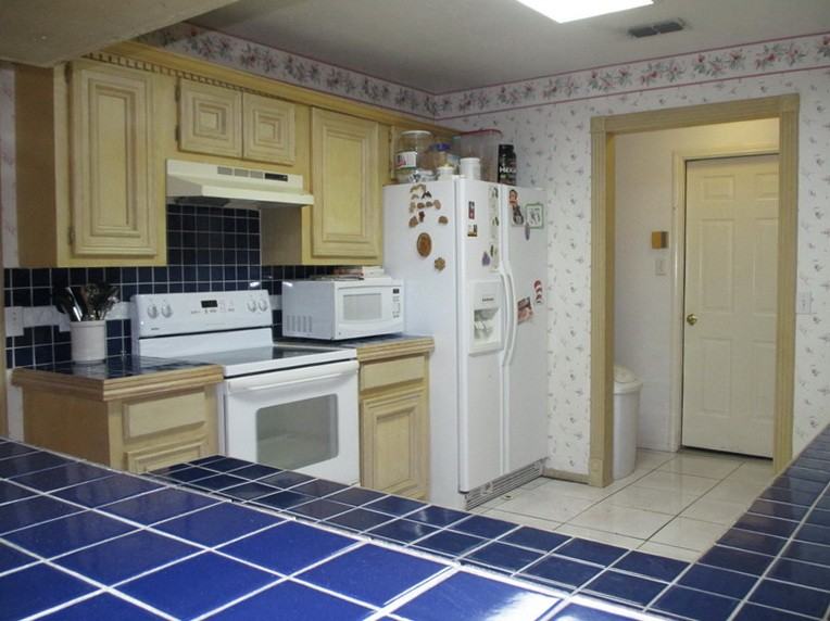 3013 Flamingo Ave - Photo 3 of 16