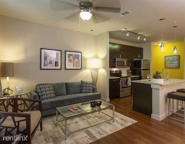 6801 River Place Blvd - Photo 3 of 8