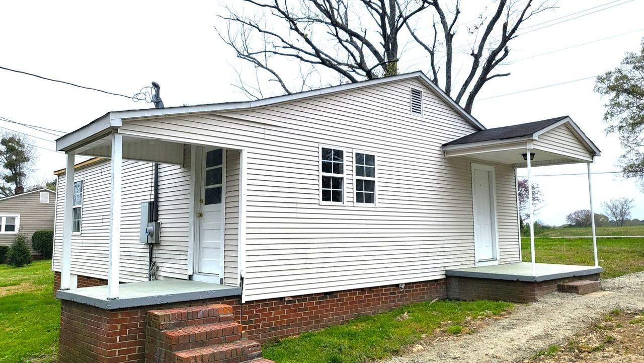 3199 Flat Creek Rd - Photo 2 of 9