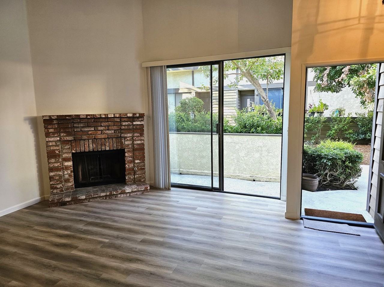 21141 Lassen St #2 - Photo 5 of 31