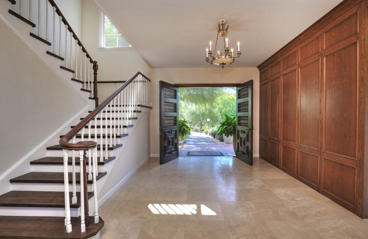 2360 Foothill Rd #D - Photo 6 of 38