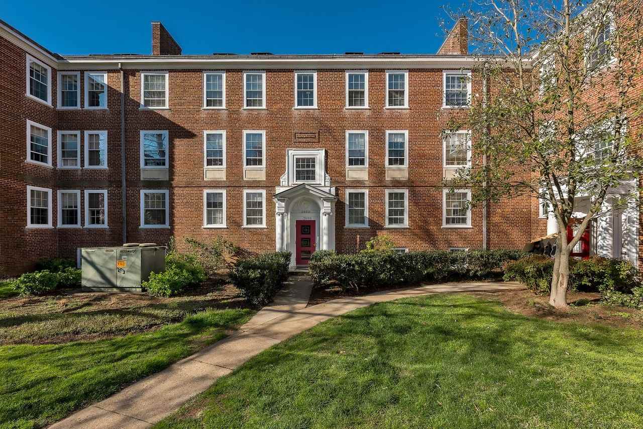 3888 Porter St Nw ##Nw - Photo 2 of 41