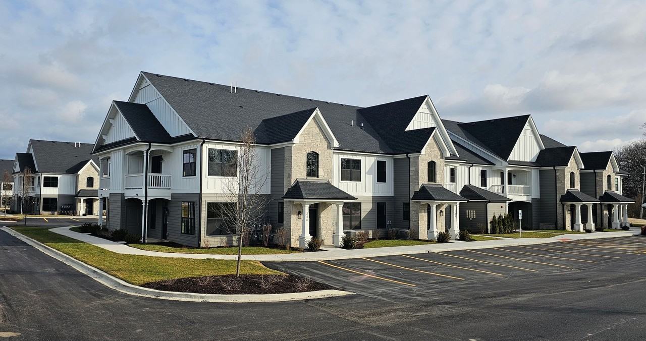 230 Timber Ridge Ct, Joliet, IL 60431 2 Bedroom Apartment for 2,295